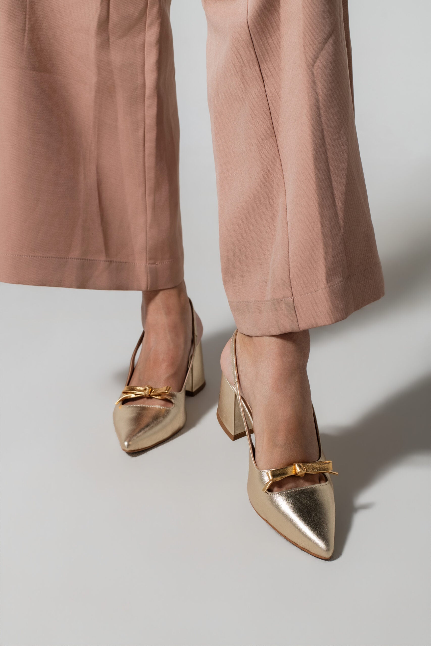 Tacones Lorena Gold