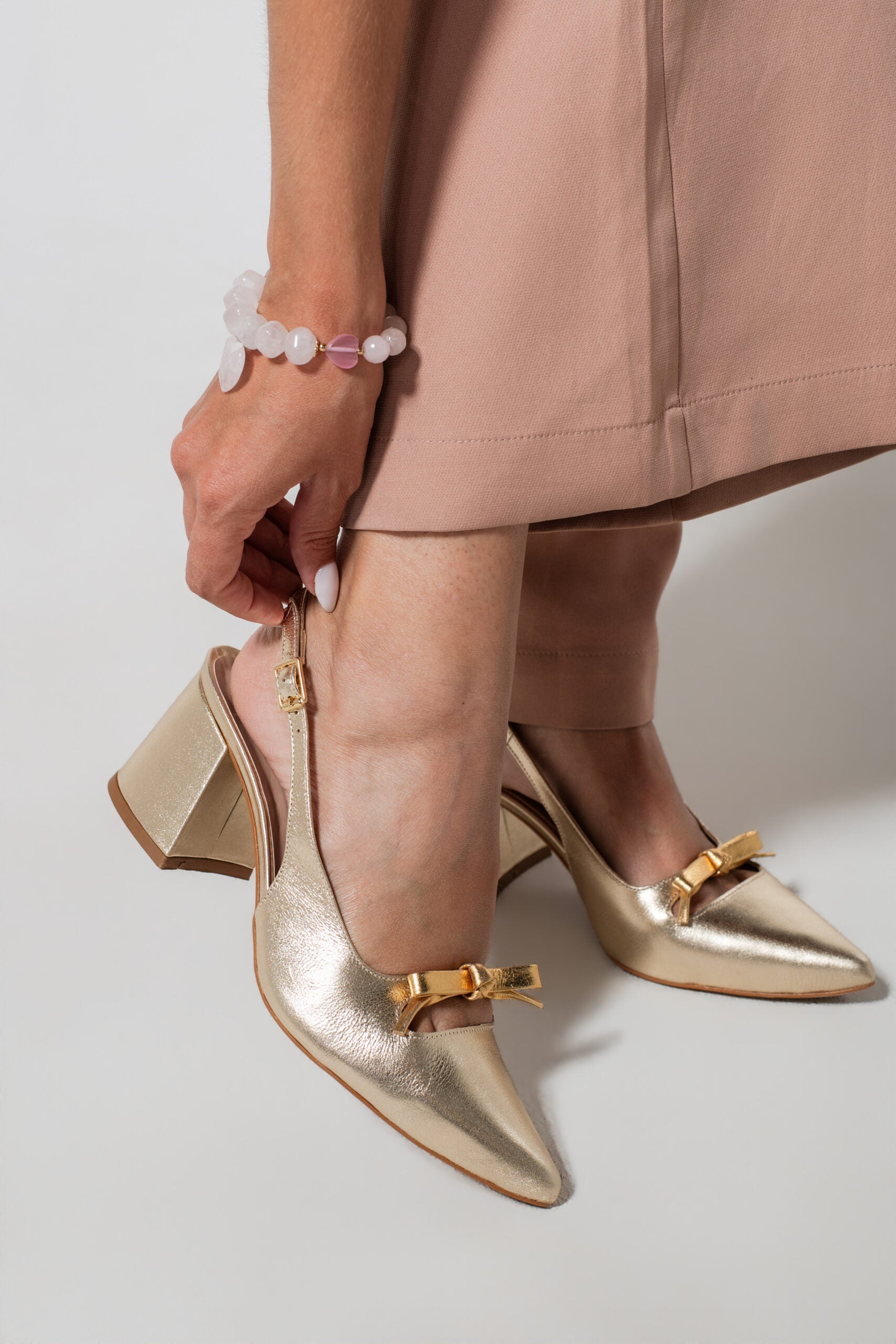 Tacones Lorena Gold