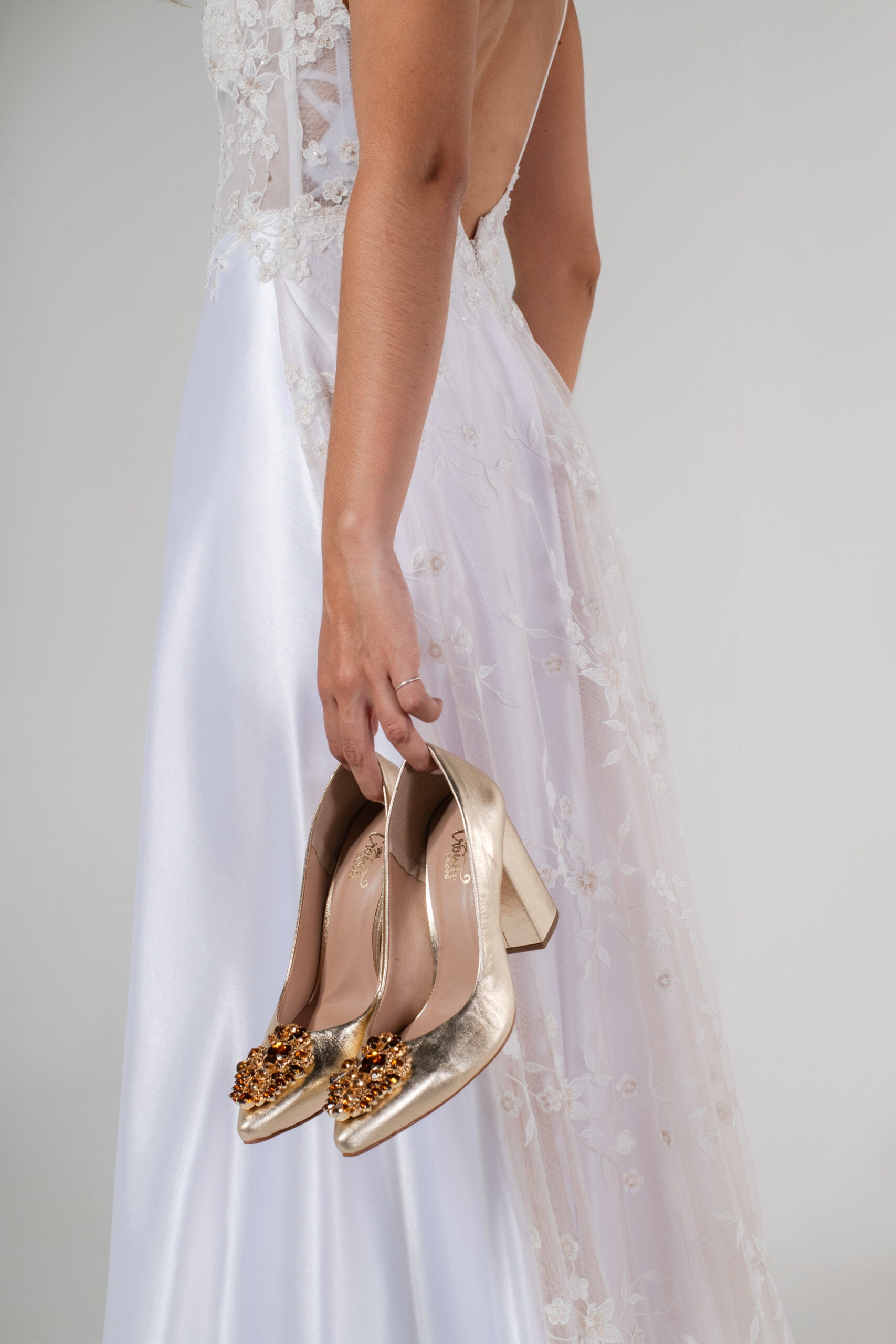 Tacones Diana Gold